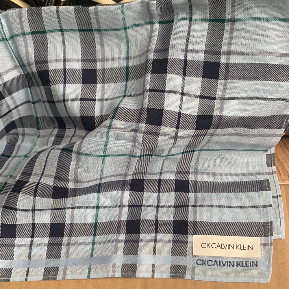 CK Calvin Klein Plaid Handkerchief! - Picture 6 of 8